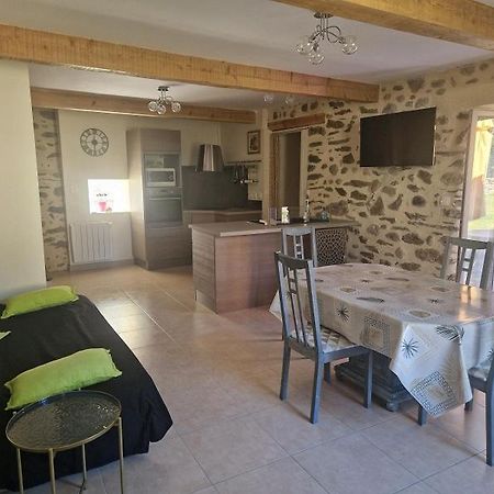 La Glycine Villa Sinsat Екстериор снимка