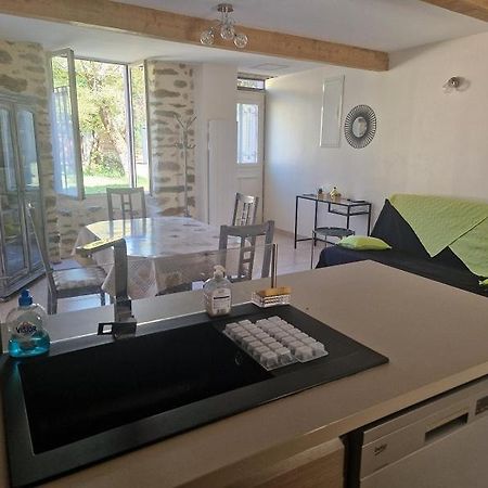 La Glycine Villa Sinsat Екстериор снимка