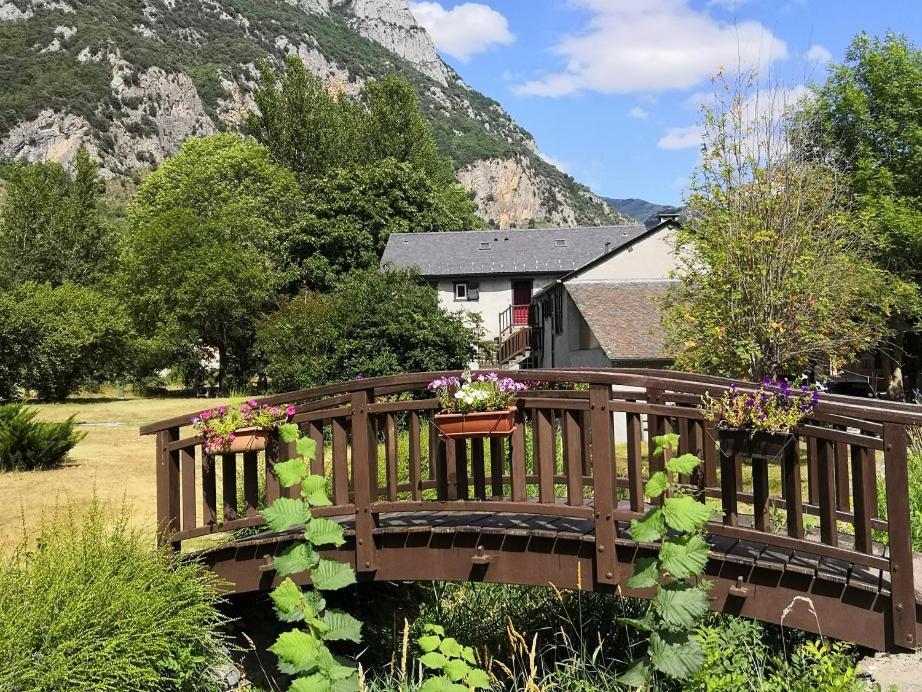 La Glycine Villa Sinsat Екстериор снимка
