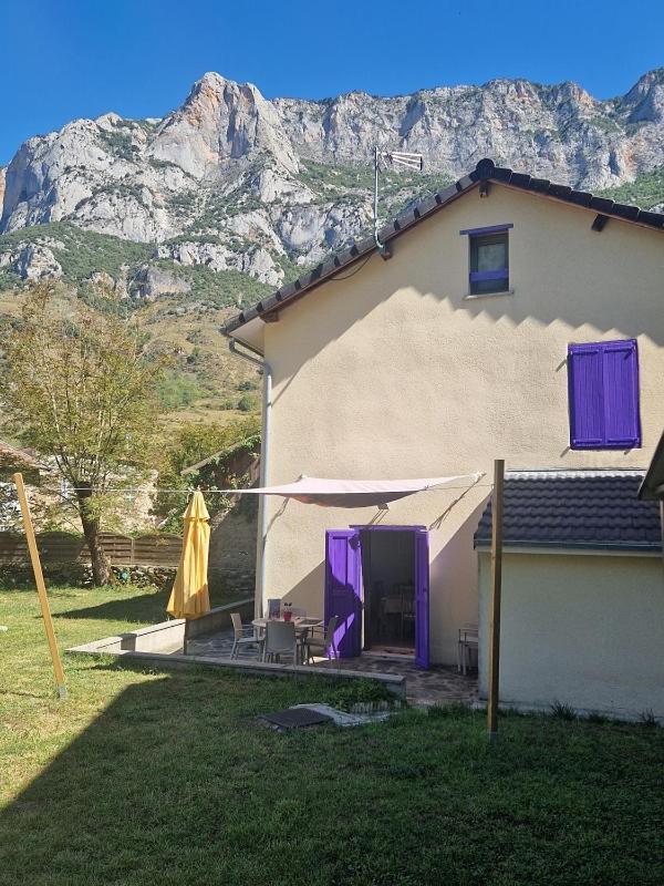 La Glycine Villa Sinsat Екстериор снимка